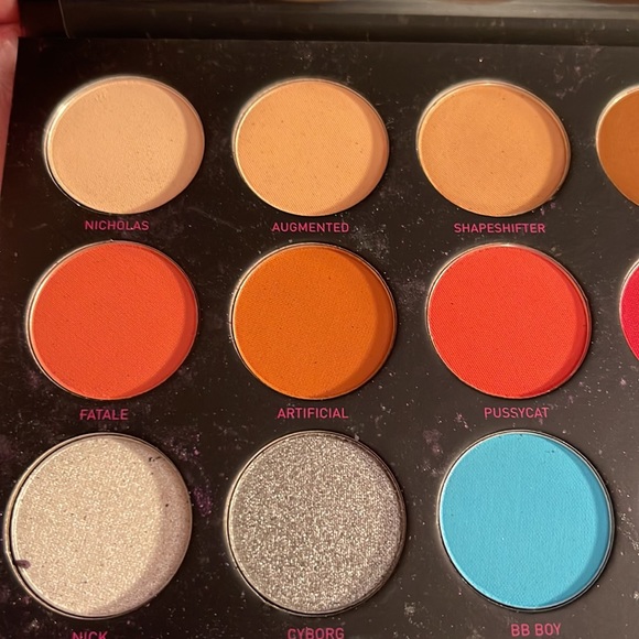 🎈SALE🎈🎀 #49.MAKEUP 35-COLOR EYESHADOW🎀 - Picture 3 of 10